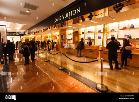 louis vuitton lafayette|louis vuitton paris locations.